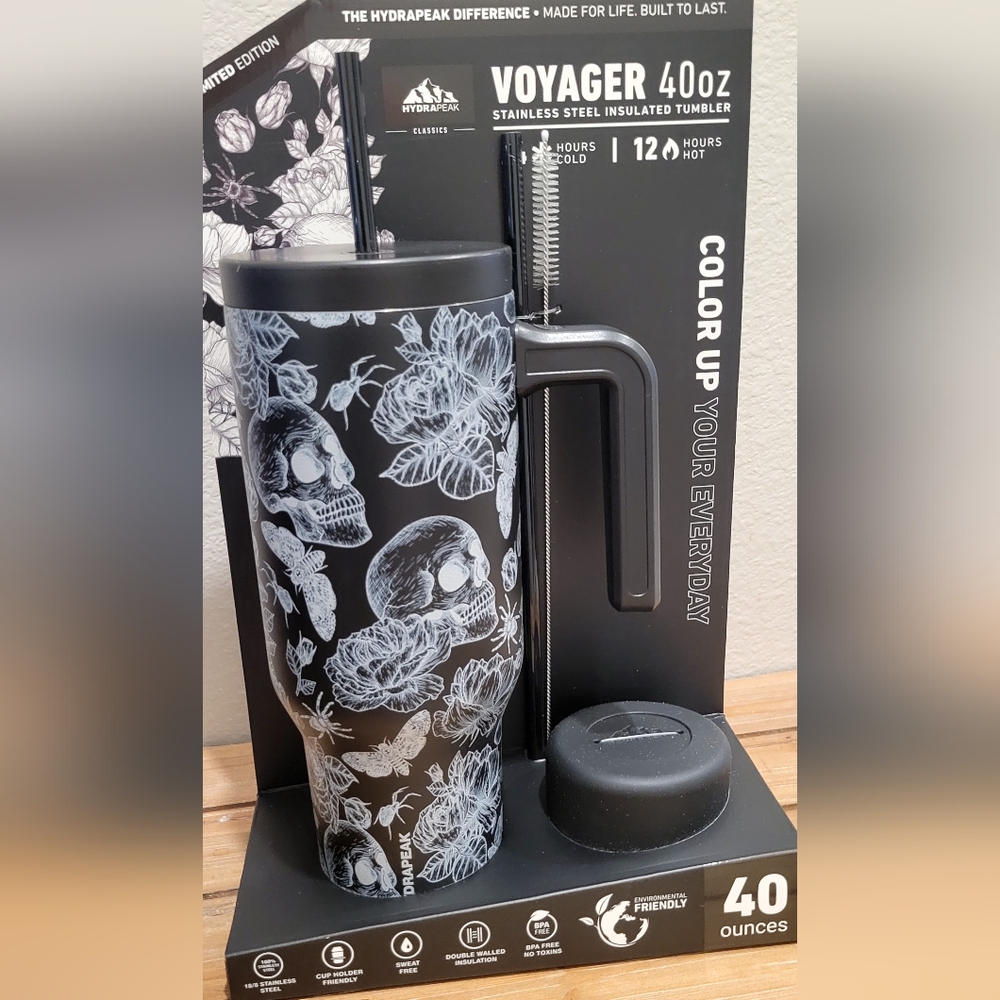 *NEW*LIMITED EDITION*BLACK HYDRAPEAK INSULATED HALLOWEEN SKULL TUMBLER